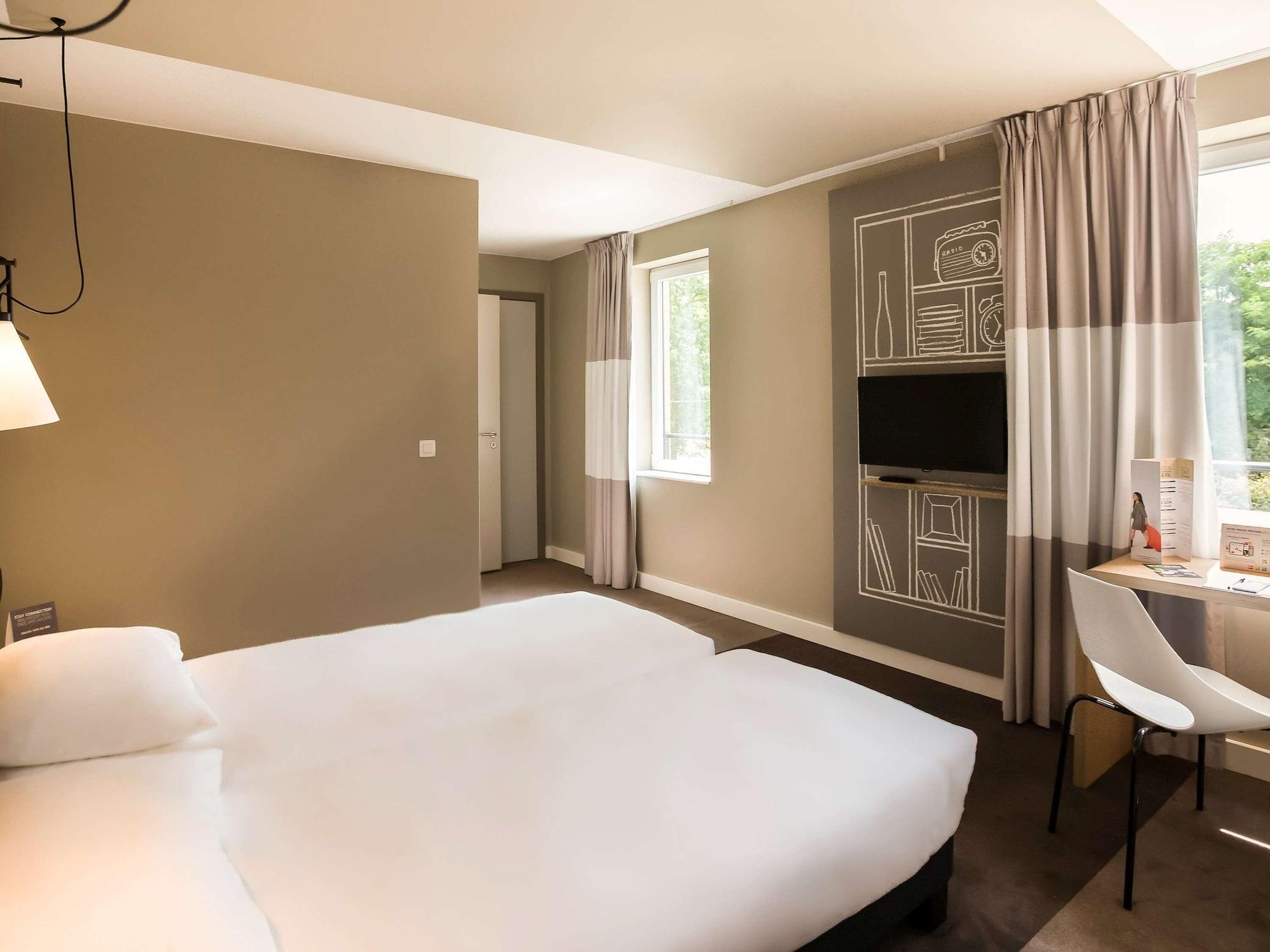 Ibis Wavre Brussels East Hotel Bagian luar foto