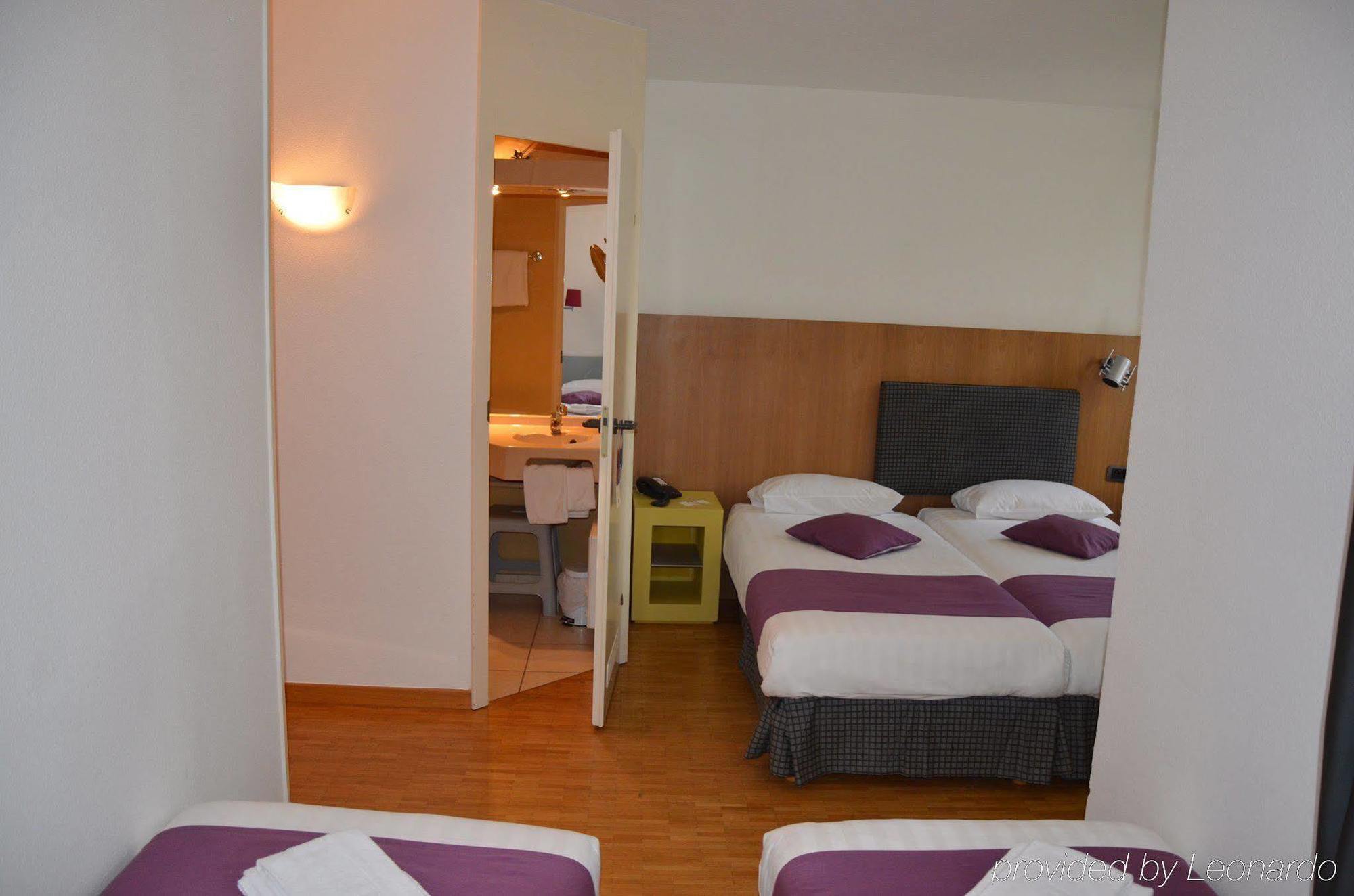 Ibis Wavre Brussels East Hotel Bagian luar foto