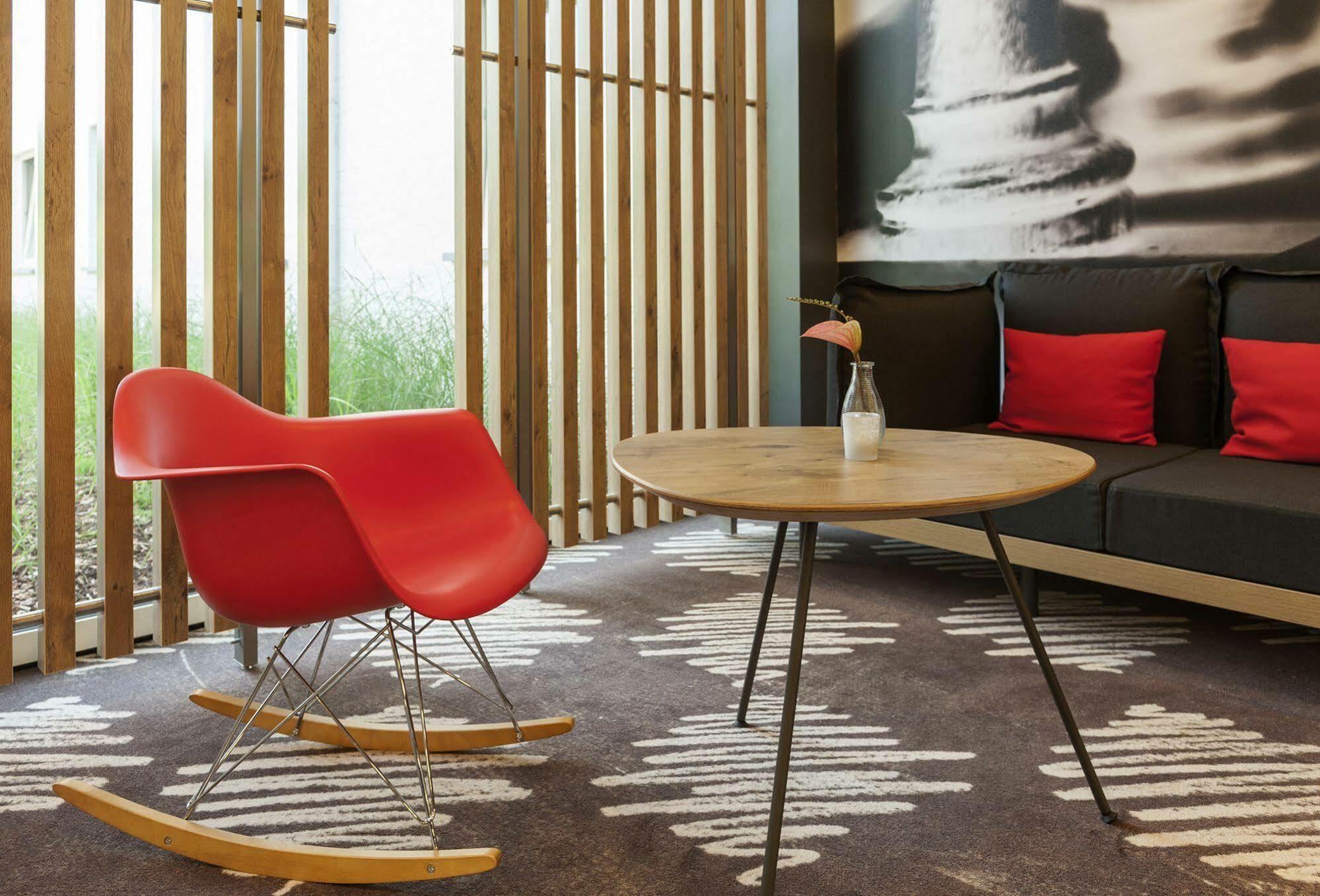 Ibis Wavre Brussels East Hotel Bagian luar foto