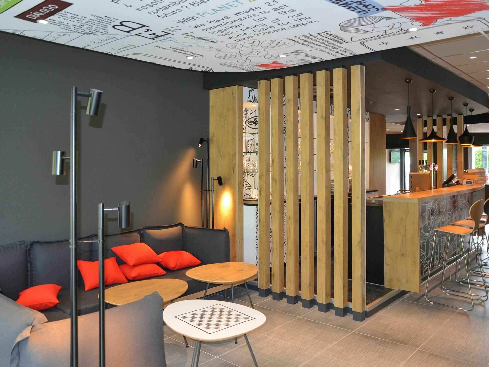 Ibis Wavre Brussels East Hotel Bagian luar foto